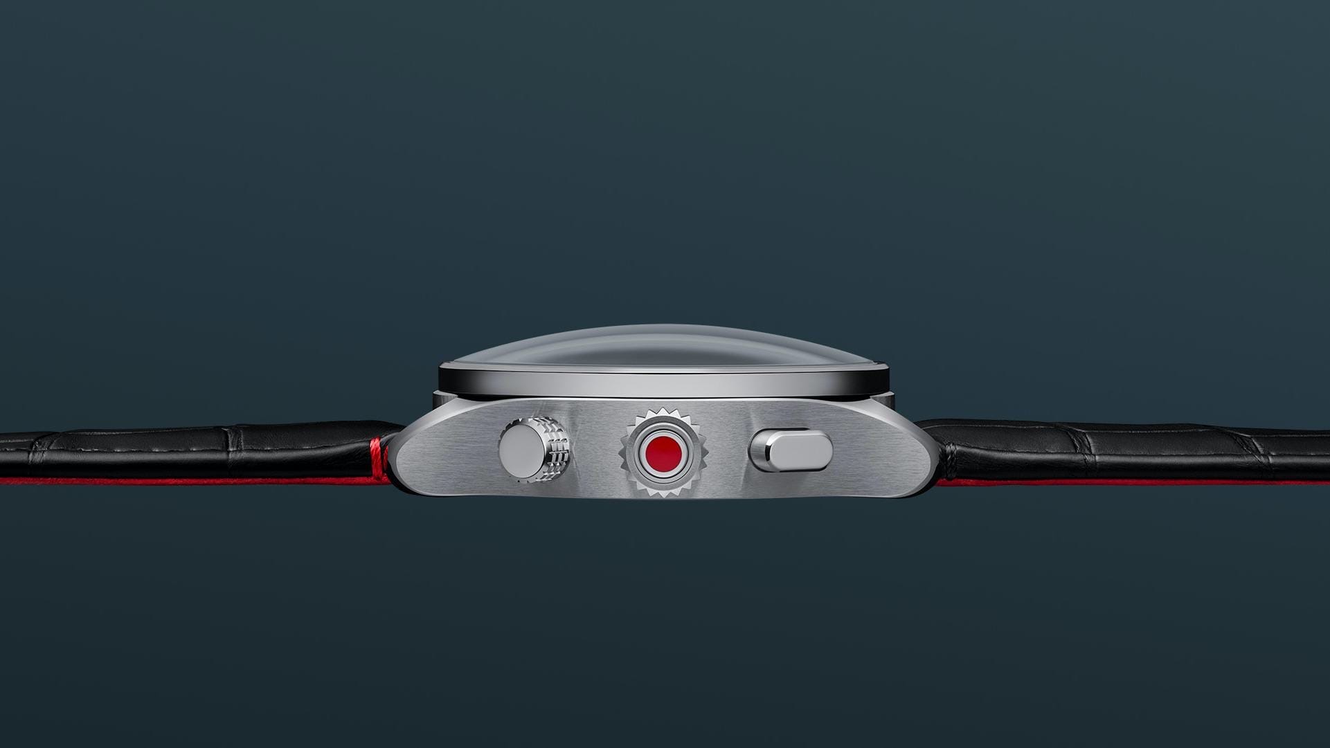 Компания Leica Camera AG представила механические часы-хронометры с ручным 