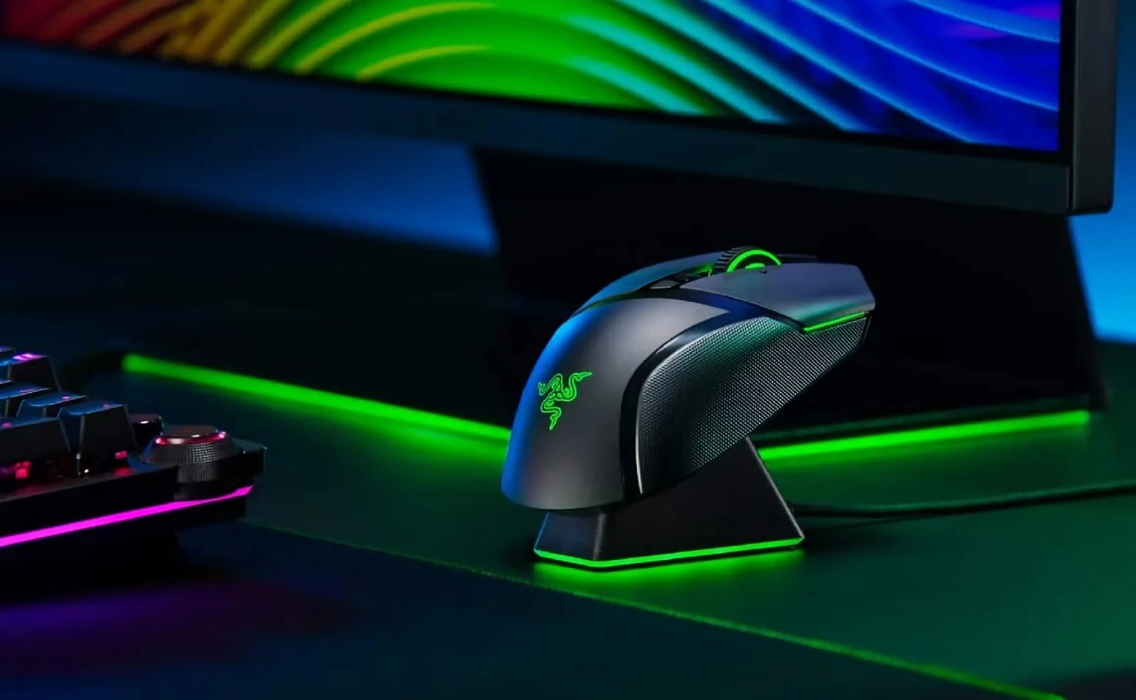 По словам Razer, компания представила свою самую совершенную геймерскую беспроводную мышь — Basilisk V3 Pro.