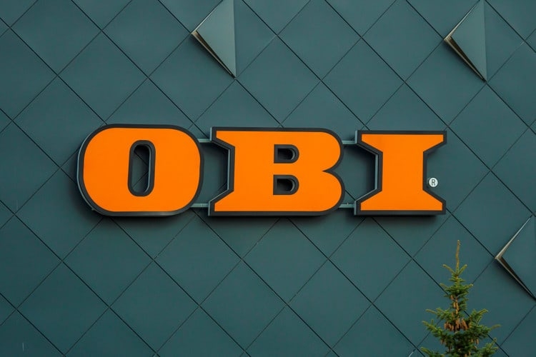 Сделку по продаже российского бизнеса сети магазинов для строительства OBI закрыли за один евро. 