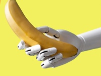 Учёные из Токийского университета научили робота чистить банан без повреждения плода. 