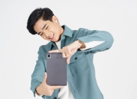 Realme готовит к релизу компактный планшет - Pad Mini, а теперь появились официальные рекламные изображения. 