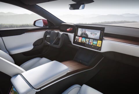 Илон Маск представил интерьер обновлённой модели Tesla S. 