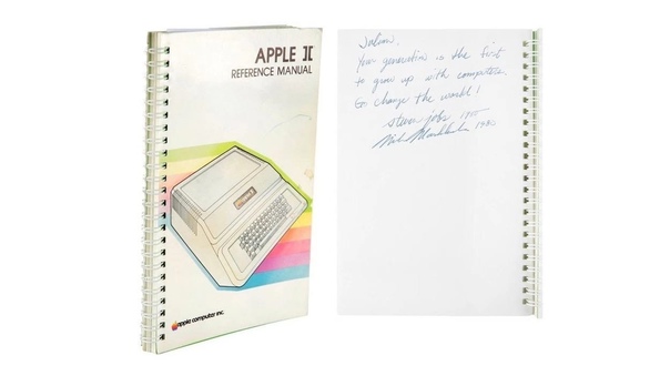 Бостонская компания RR Auction успешно провела аукцион «Стив Джобс и Apple». 