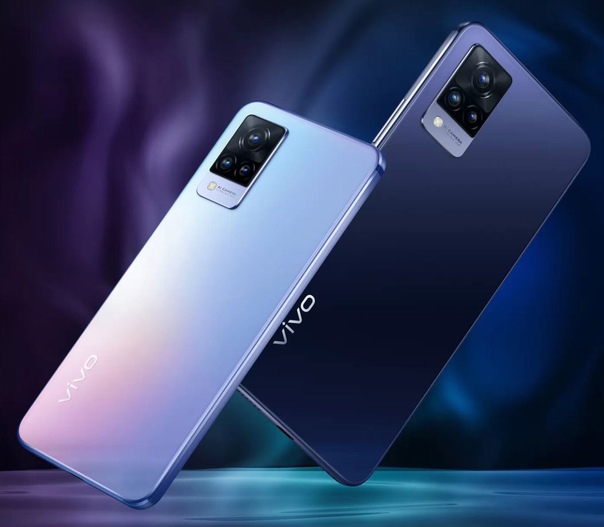 Vivo представила в России смартфон - V21 с 90-герцовым экраном и фронталкой на 44 Мп, которая снимает 4K и имеет оптичечкий стаб. 