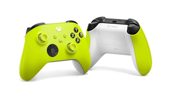 Microsoft анонсировала новые расцветки для геймпадов Xbox Series - «спортивный» Electric Volt и камуфляжный Daystrike Camo. 