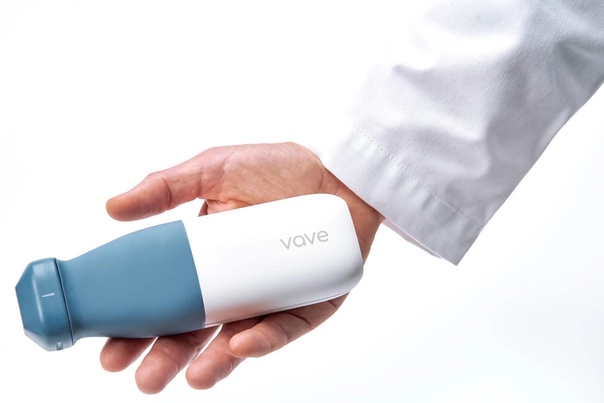 Американская компания Vave Health создала компактное устройство для УЗИ, которое помещается в карман брюк и работает в паре со смартфоном.