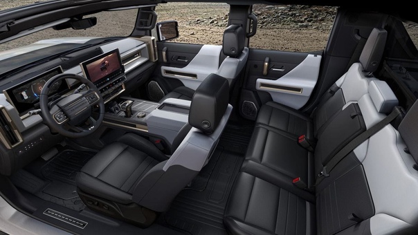 General Motors представила электрическую версию легендарного внедорожника - Hummer EV.