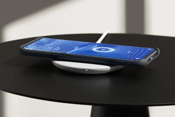 OPPO представила беспроводное зарядное устройство - Wireless Charger 15W.