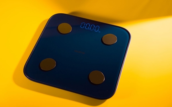 Realme представила умные весы — Smart Scale.