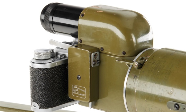 На аукционе в Вене продадут уникальные советские разработки, существующие в единственном экземпляре — космическую аналоговую камеру ФК-6 и военное фоторужье ФС-3.