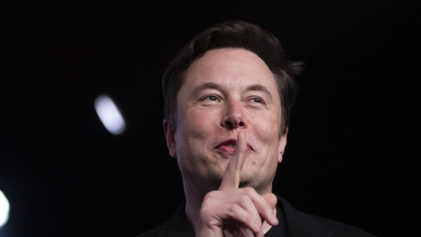 Директор Tesla по программному обеспечению автопилота заявил, что Илон Маск в своих публичных высказываниях преувеличивает способности фирменного автопилота. 
