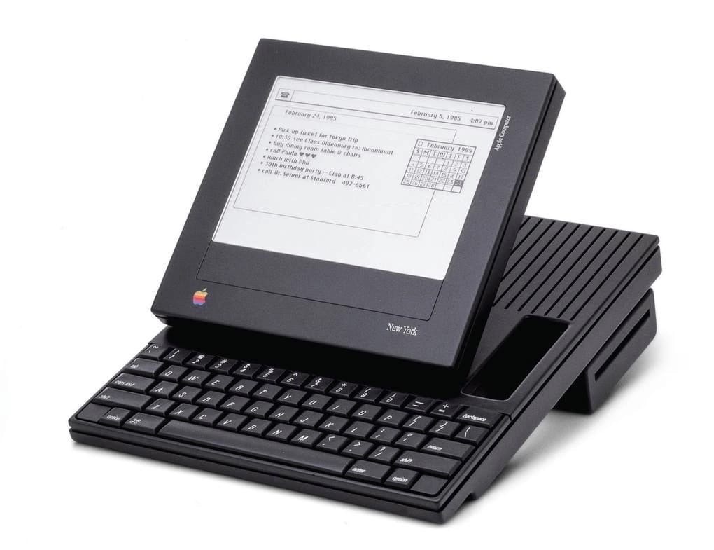 Ловите несколько реальных прототипов продукции Apple: ноутбук, компьютер, факс, телефон, наушники, часы, которые были показаны в 80-е годы……
