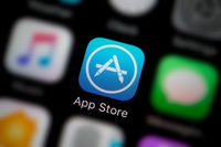 Apple требует от некоторых разработчиков обновить старые приложения в течение 30 дней, а если требование не будет выполнено - программы будут удалены из App Store. 