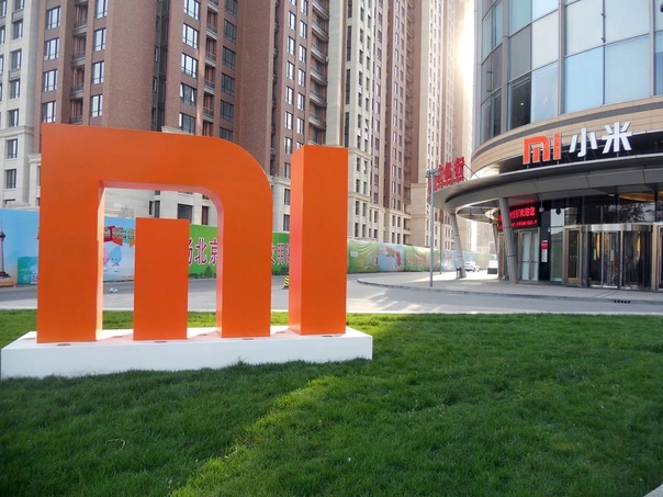 С обновлением до MIUI 12.5 - Xiaomi запретила установку Google-сервисов на свои смартфоны, пока только в Китае.
